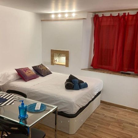 Malagueña Salerosa Apartamento - casa mata de 1 a 4 dormitorios con terraza o patio propio Málaga Exterior foto